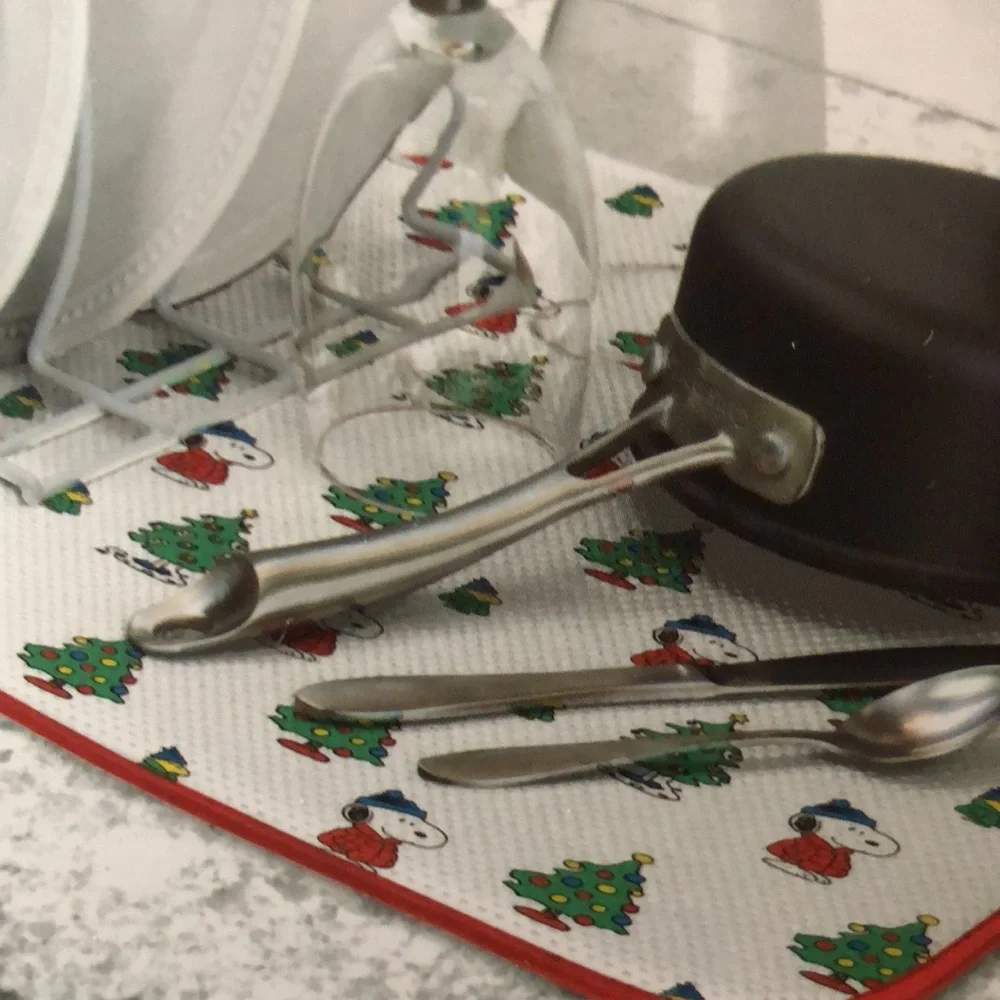 Peanuts Snoopy Puffer Jacket Christmas Holiday Drying Mats